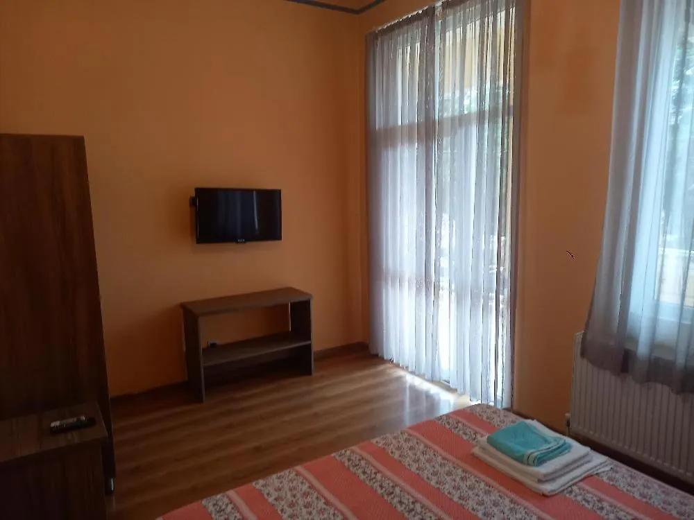 Pensjonat Ilia'S Sweet Home Batumi